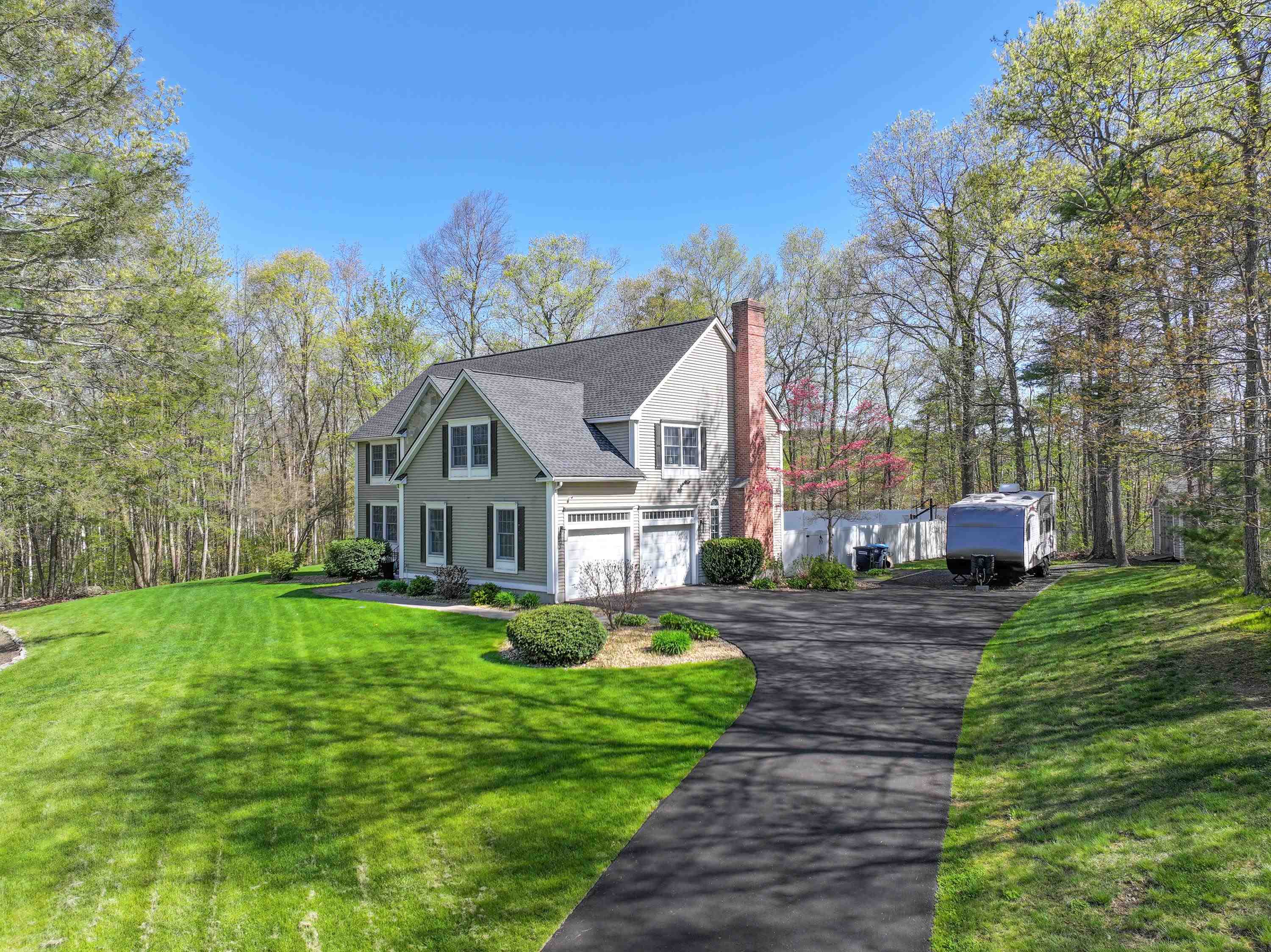 27 Squire Armour Road Windham, NH 03087 - Photo 2 of 40