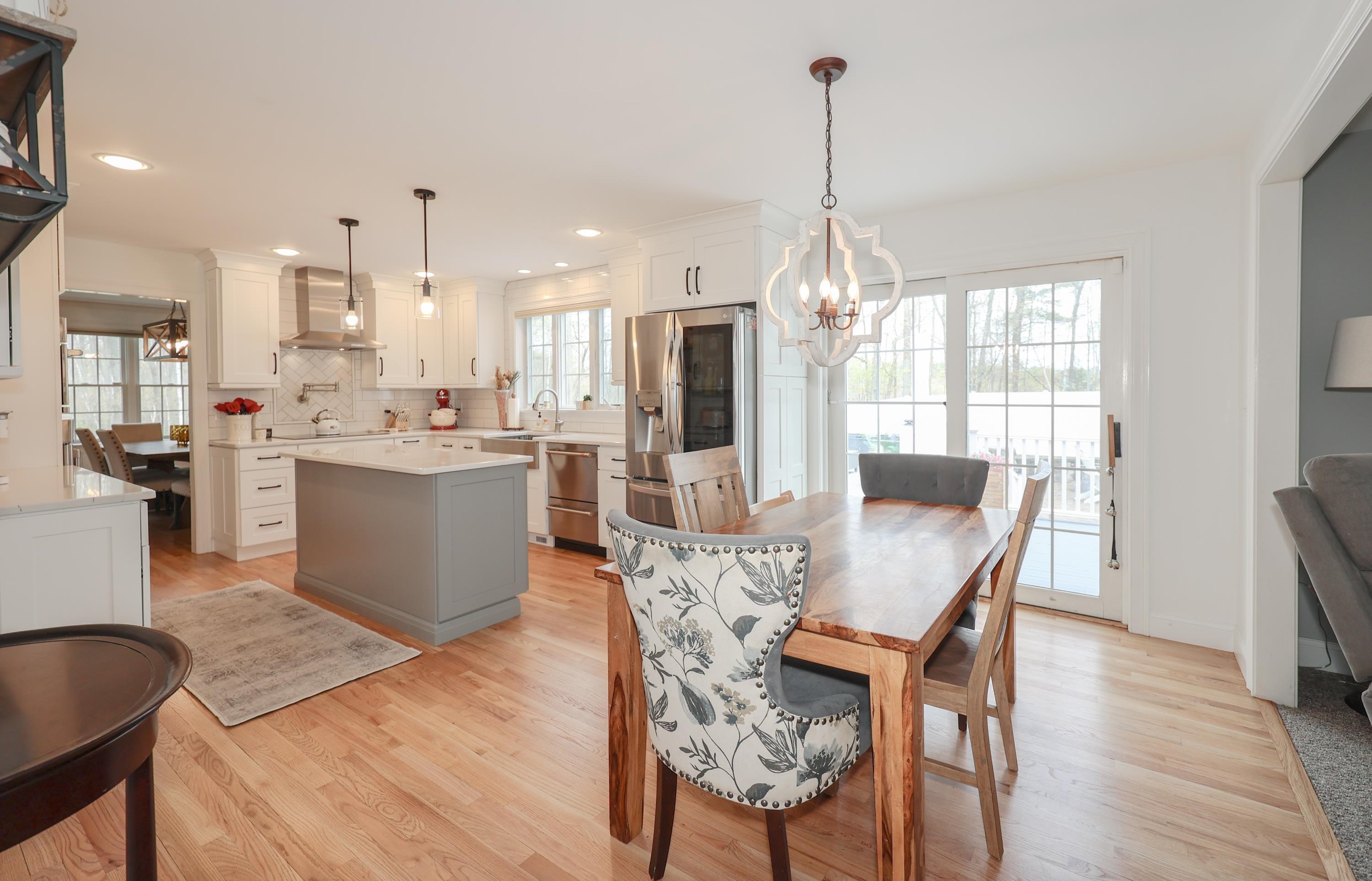 27 Squire Armour Road Windham, NH 03087 - Photo 6 of 40