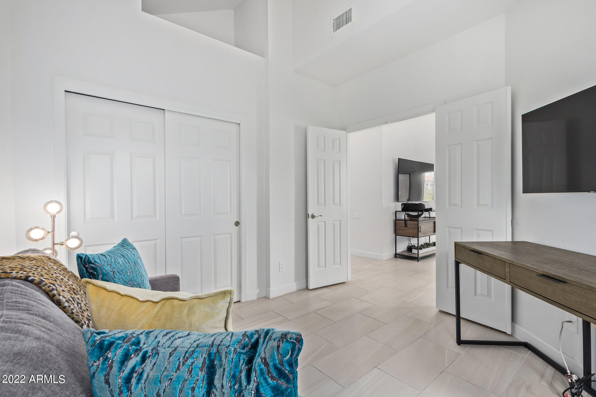 7272 East Gainey Ranch Road, Unit 10 Scottsdale, AZ 85258 - Photo 19 of 37 Guest 2