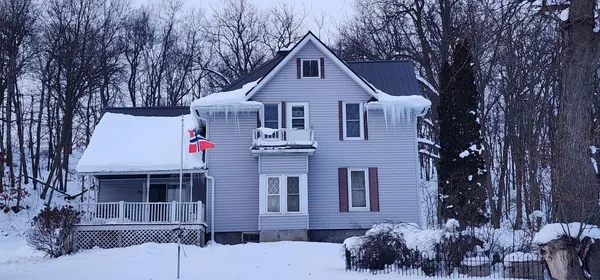 $322,900 | S1205 County Rd Y, Wonewoc, WI 53968