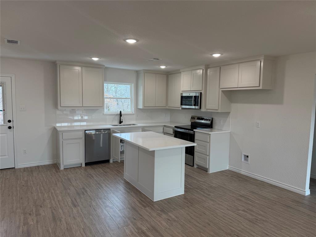 6016 Piper Anne Street Azle, TX 76020 - Photo 2 of 8