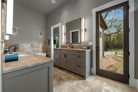 $1,999,000 | 1330 Ranchers Club Lane, Driftwood, TX 78619
