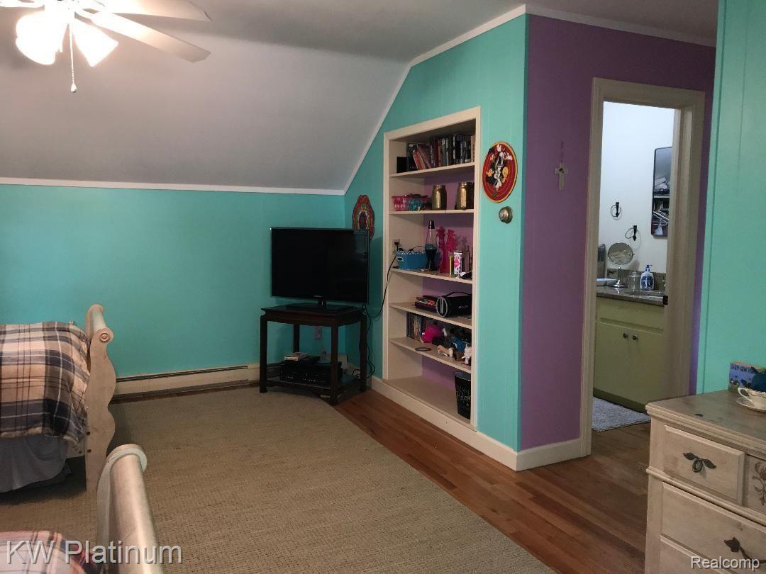 735 North Riverside Avenue St. Clair, MI 48079 - Photo 34 of 49 girls bdrm.jpg