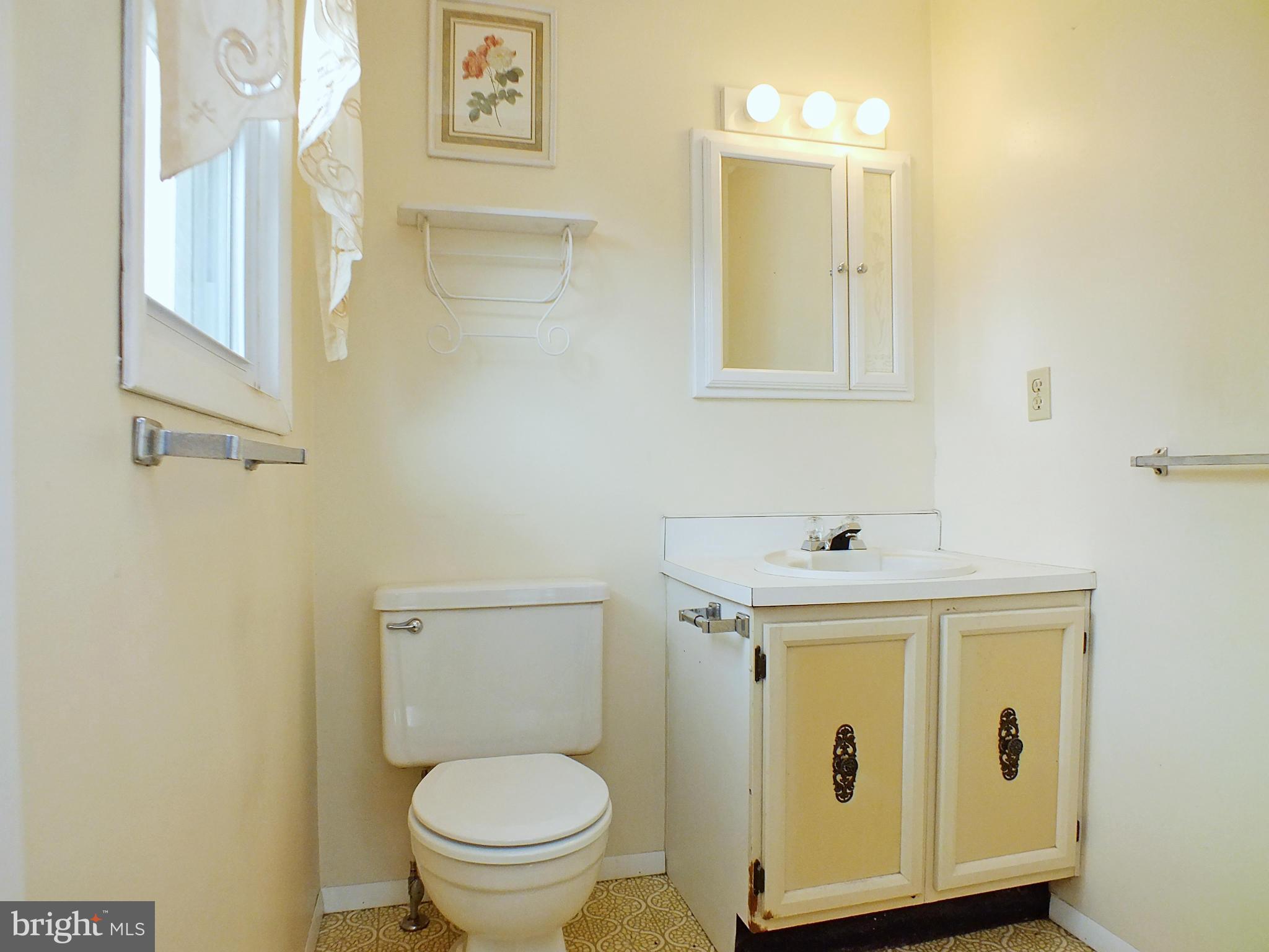 4124 Utz Road Hampstead, MD 21074 - Photo 12 of 30 Master Half Bath