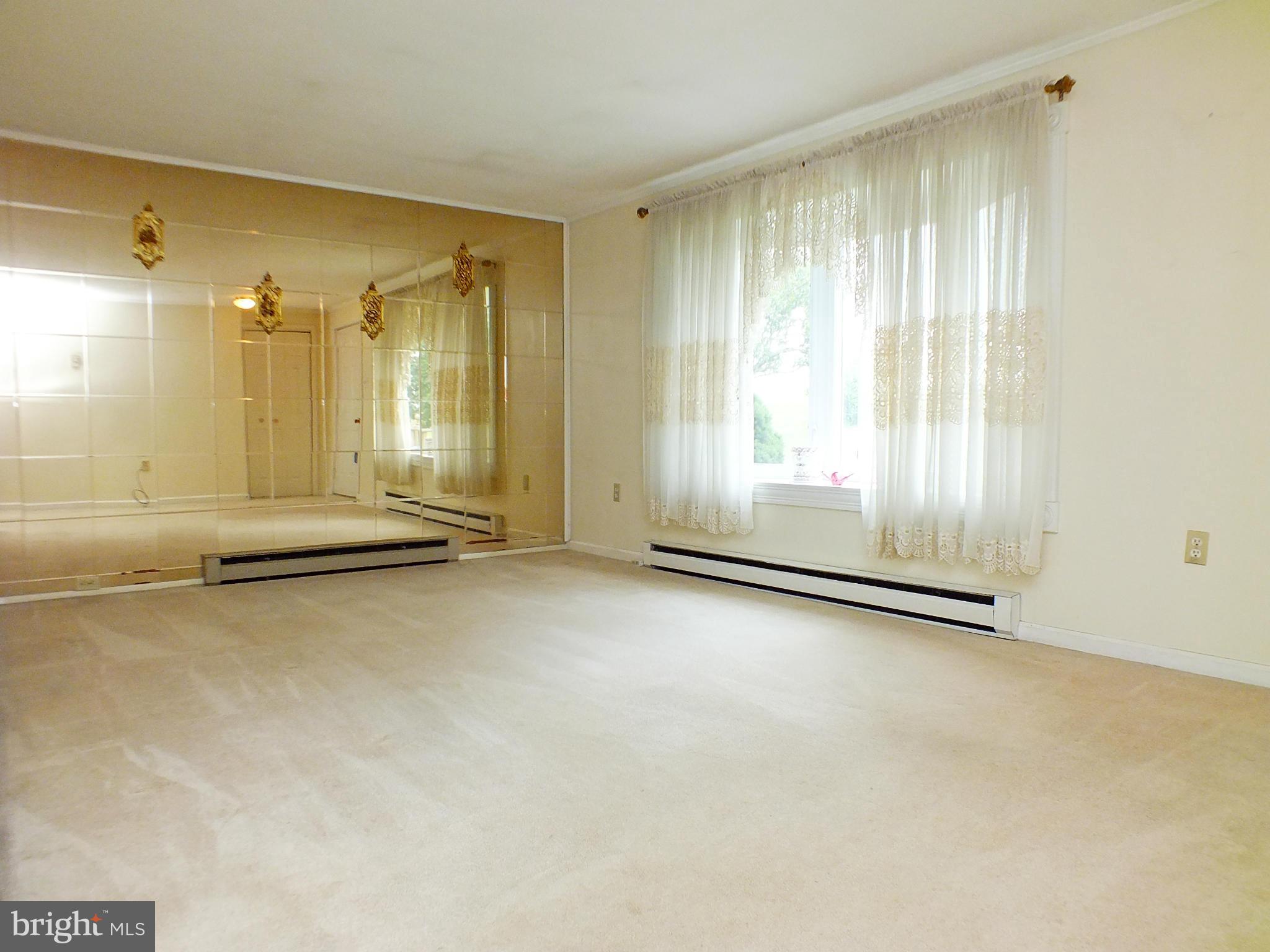 4124 Utz Road Hampstead, MD 21074 - Photo 4 of 30 Living Room, View 1