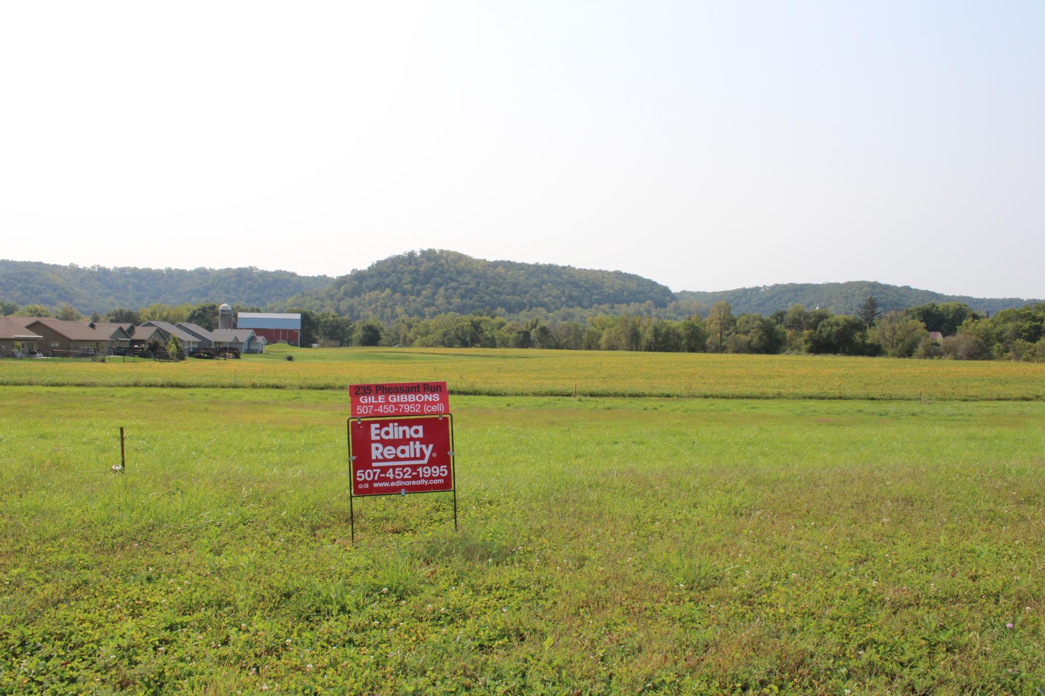 235 Pheasant Run Rollingstone, MN 55969 - Photo 10 of 13