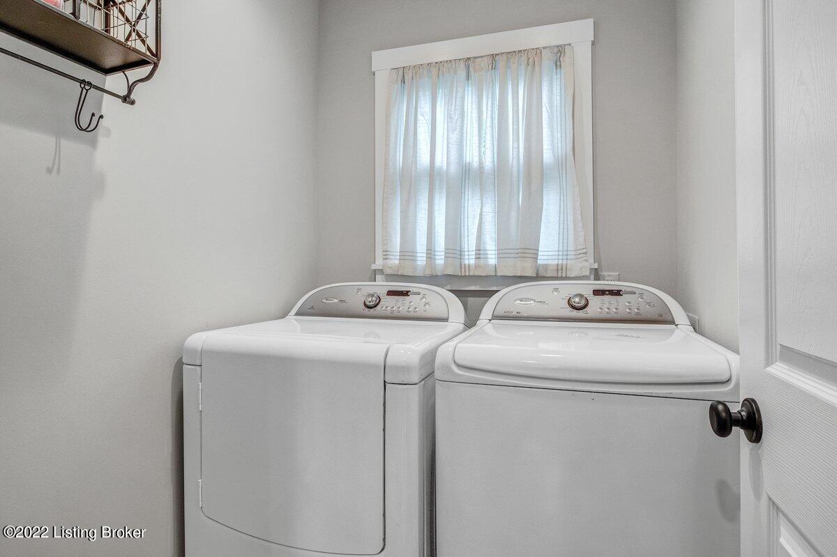 511 Brookview Road Louisville, KY 40207 - Photo 13 of 36 Main floor laundry room