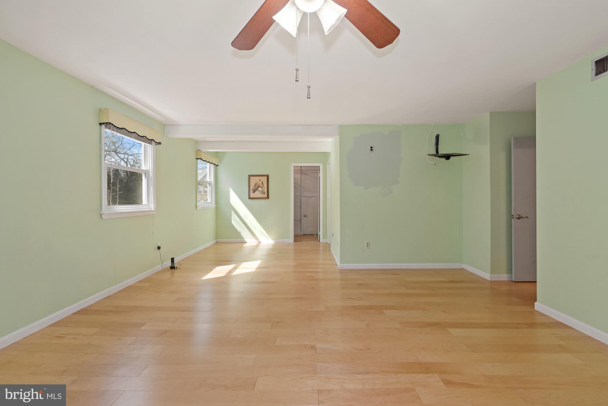 18 Holden Road Cherry Hill, NJ 08034 - Photo 14 of 32 Gallery Image 14