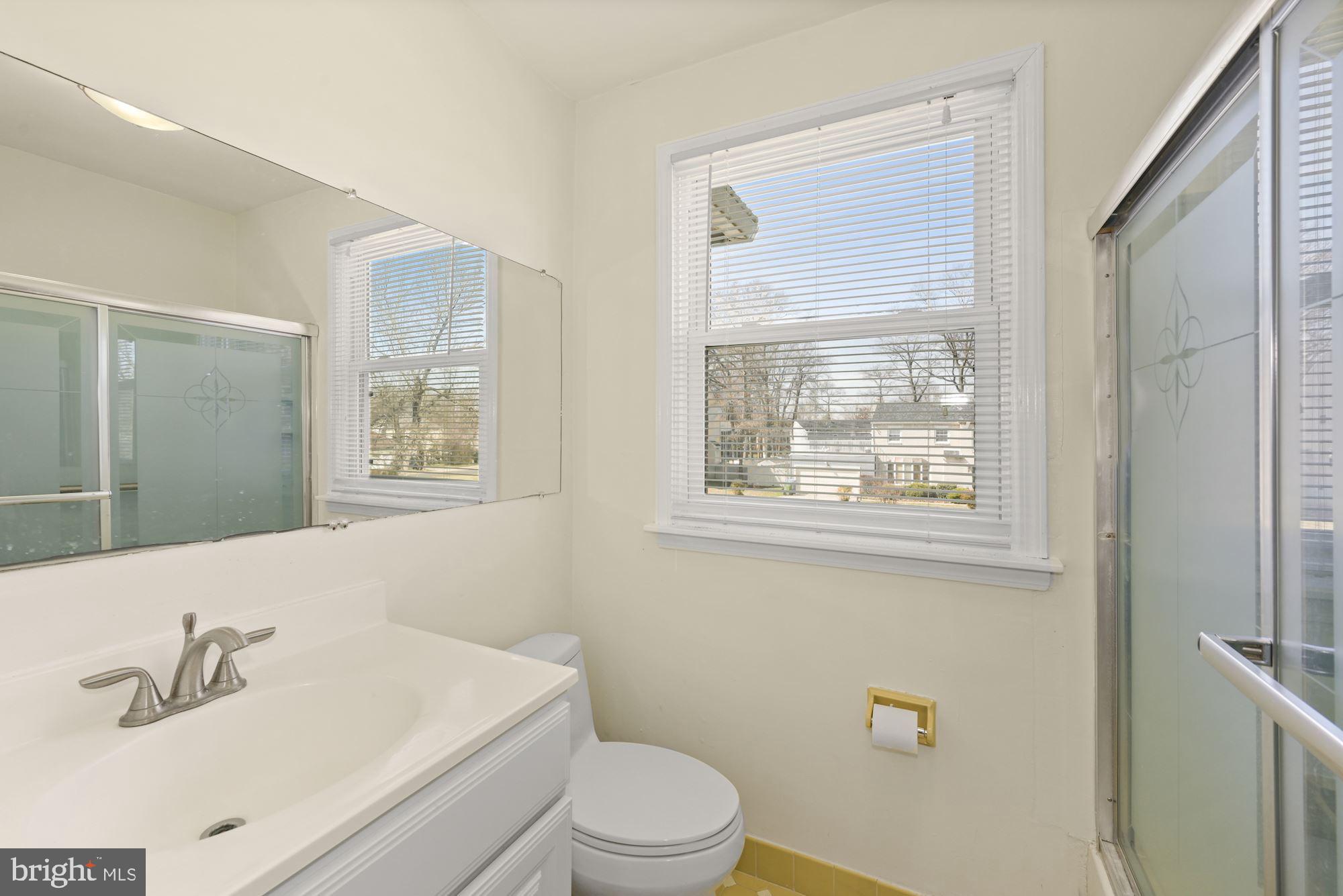 18 Holden Road Cherry Hill, NJ 08034 - Photo 6 of 32 Gallery Image 6