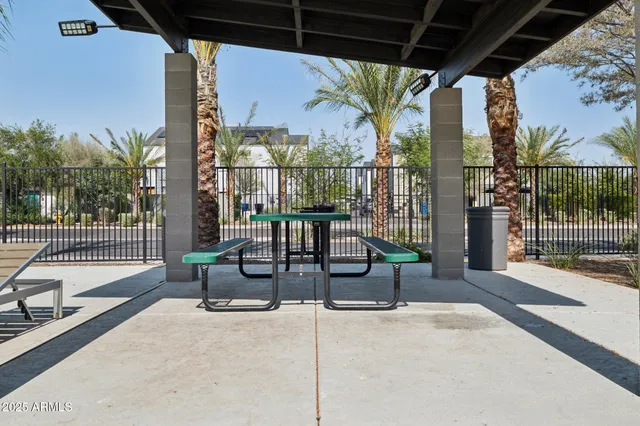 $635,000 | 2604 North 27th Street, Unit 1, Phoenix, AZ 85008