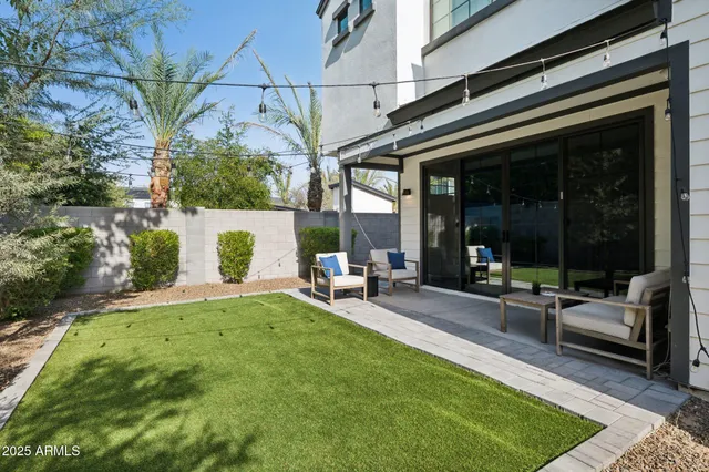 $635,000 | 2604 North 27th Street, Unit 1, Phoenix, AZ 85008