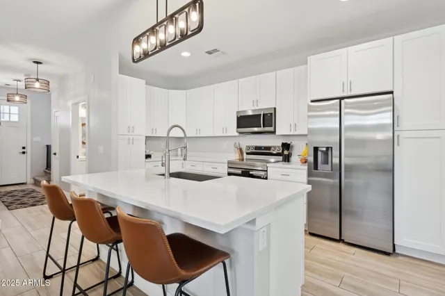 $635,000 | 2604 North 27th Street, Unit 1, Phoenix, AZ 85008