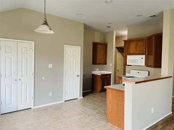 $1,795 | 1245 Barrel Run, Fort Worth, TX 76052