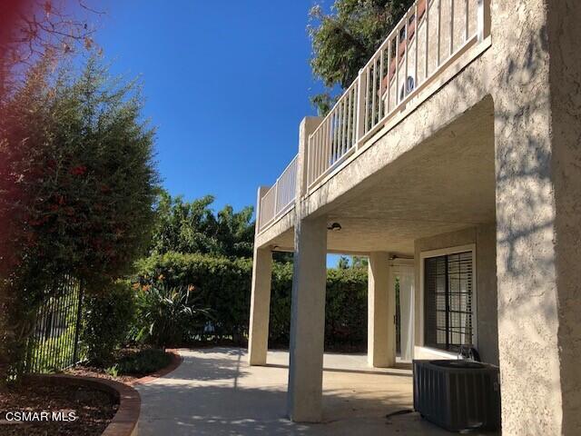 890 Congressional Road Simi Valley, CA 93065 - Photo 3 of 10 a view of a building with a tree