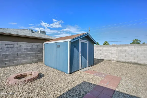 $385,000 | 4235 West Aster Drive, Phoenix, AZ 85029