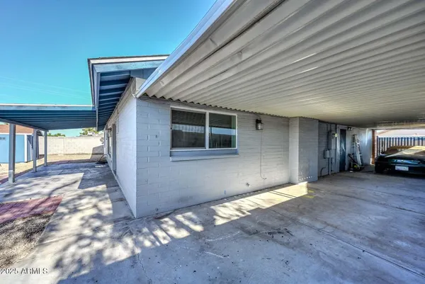 $385,000 | 4235 West Aster Drive, Phoenix, AZ 85029