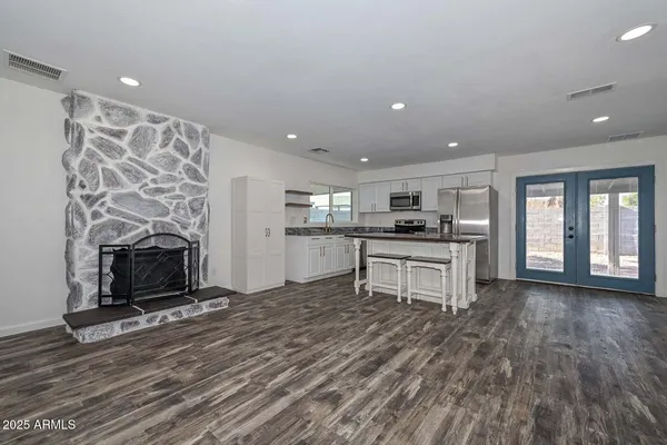 $385,000 | 4235 West Aster Drive, Phoenix, AZ 85029