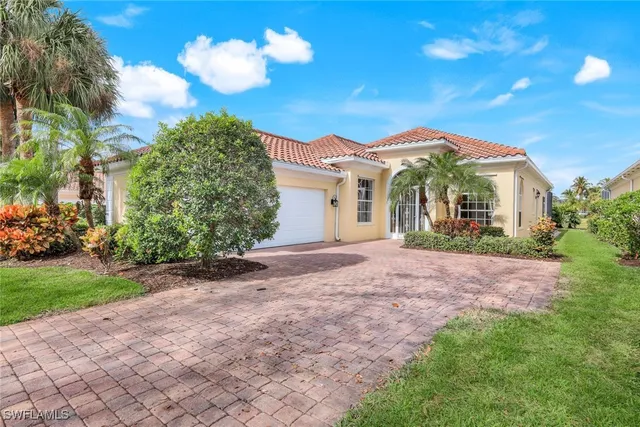 $749,900 | 4048 Trinidad Way, Naples, FL 34119