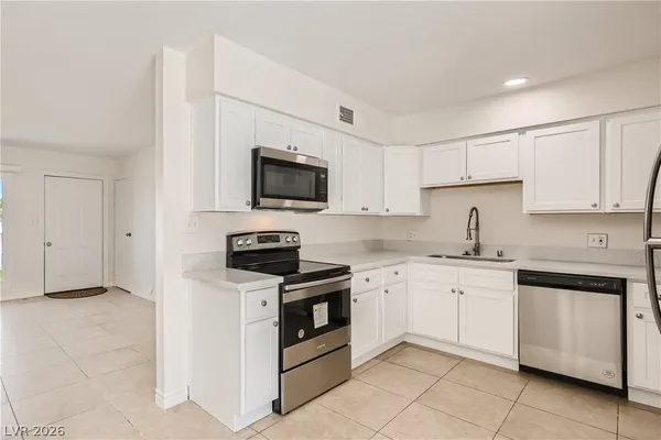 $1,695 | 4820 Marnell Drive, Las Vegas, NV 89121