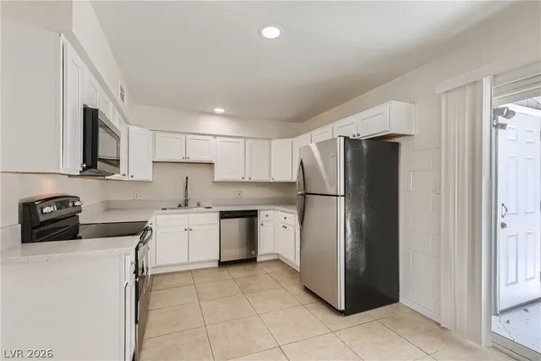 $1,695 | 4820 Marnell Drive, Las Vegas, NV 89121