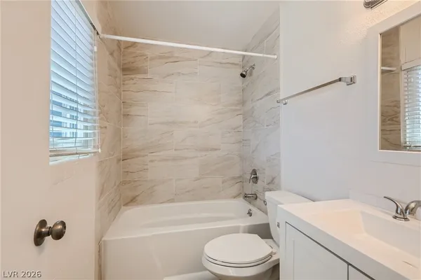 $1,695 | 4820 Marnell Drive, Las Vegas, NV 89121