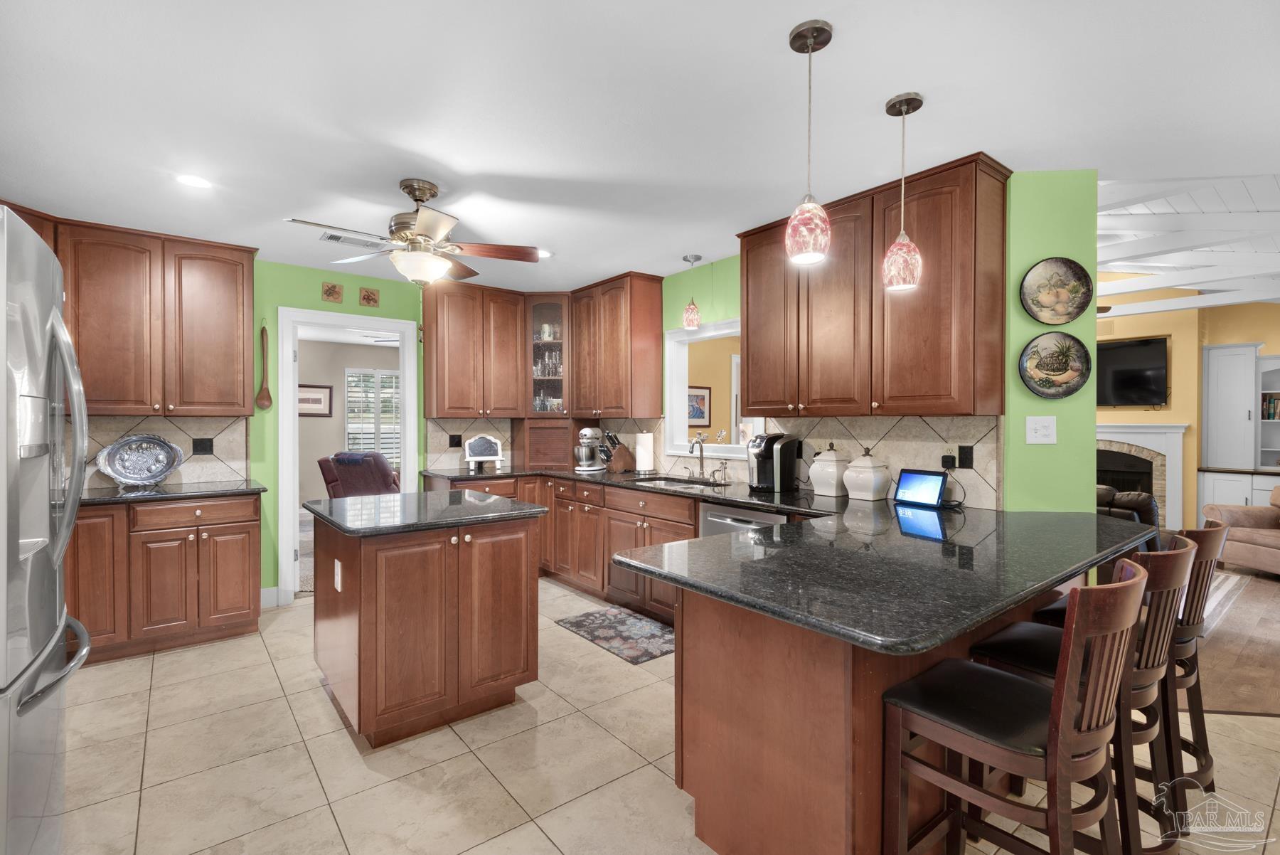 813 Copper Ridge Drive Cantonment, FL 32533 - Photo 12 of 45 Gallery Image 12