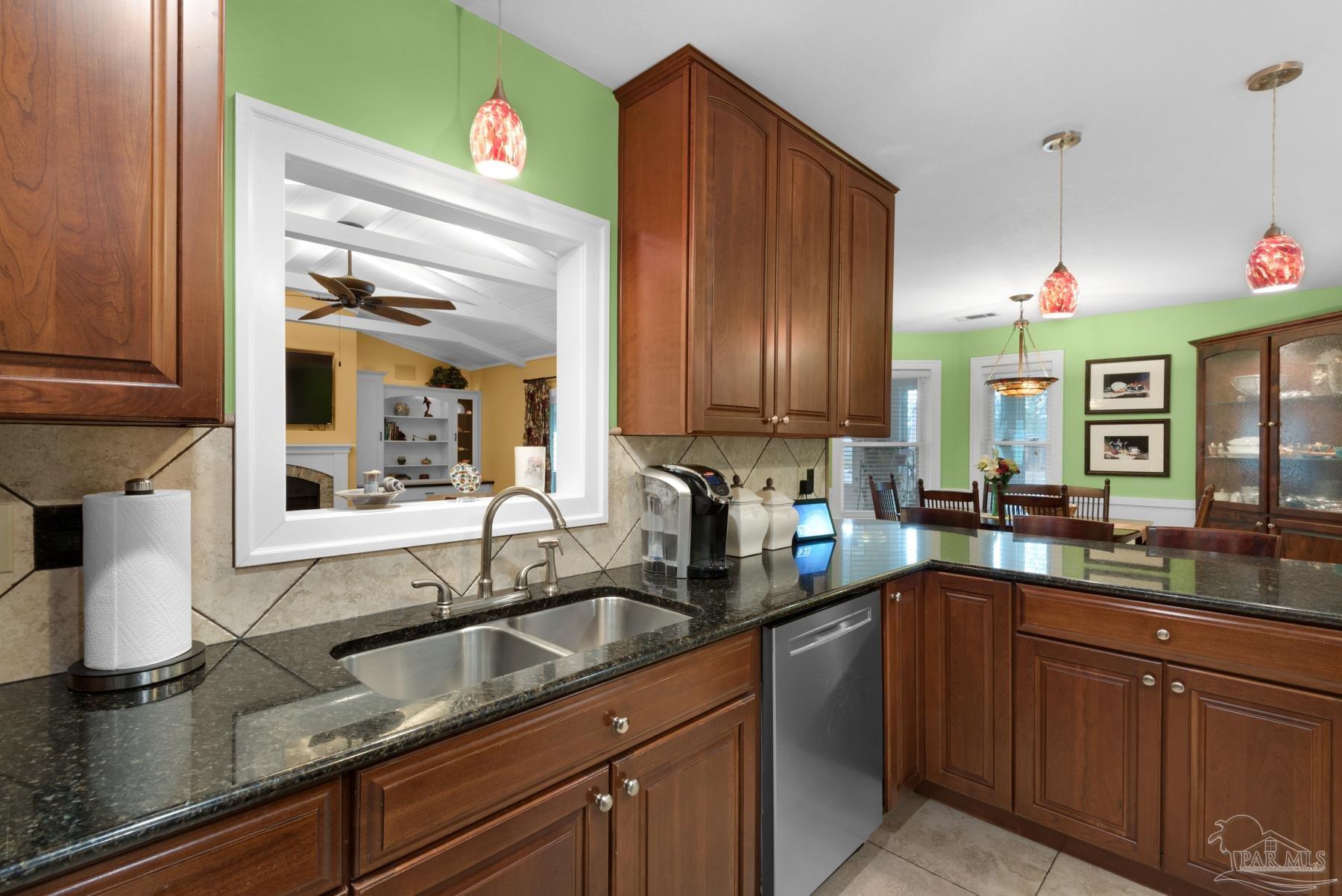 813 Copper Ridge Drive Cantonment, FL 32533 - Photo 15 of 45 Gallery Image 15