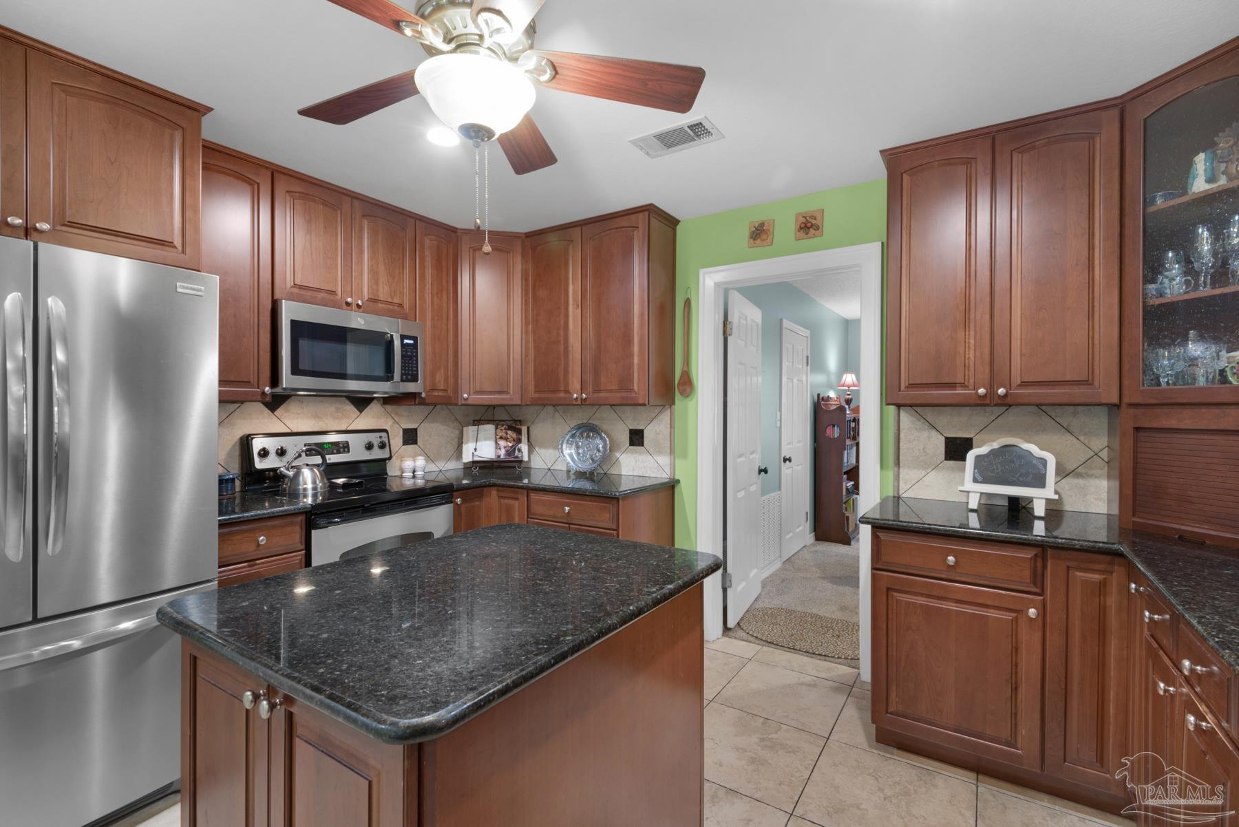 813 Copper Ridge Drive Cantonment, FL 32533 - Photo 16 of 45 Gallery Image 16