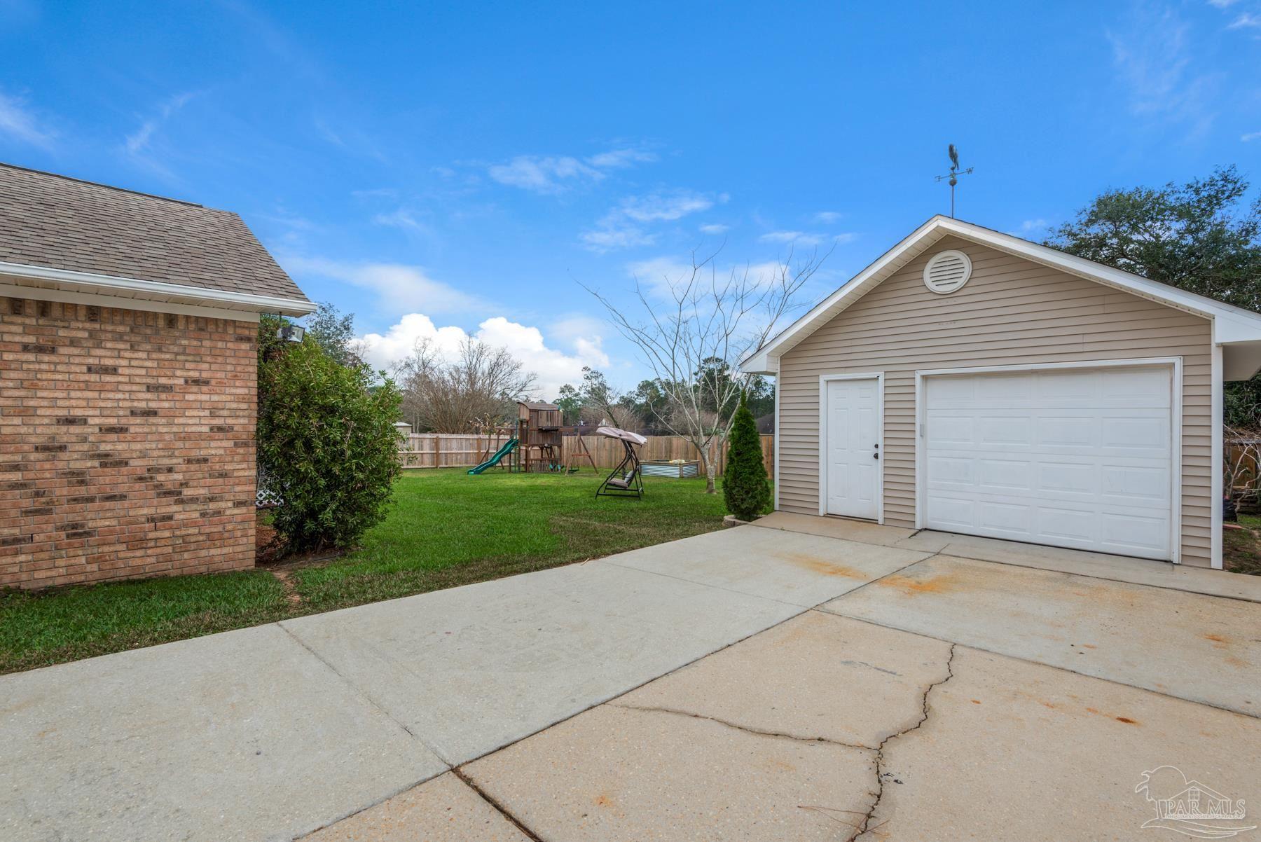 813 Copper Ridge Drive Cantonment, FL 32533 - Photo 44 of 45 Gallery Image 44