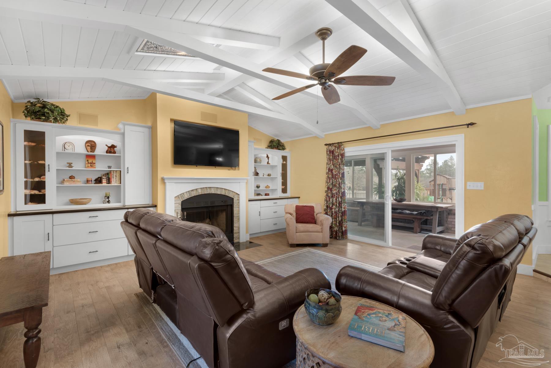813 Copper Ridge Drive Cantonment, FL 32533 - Photo 8 of 45 Gallery Image 8
