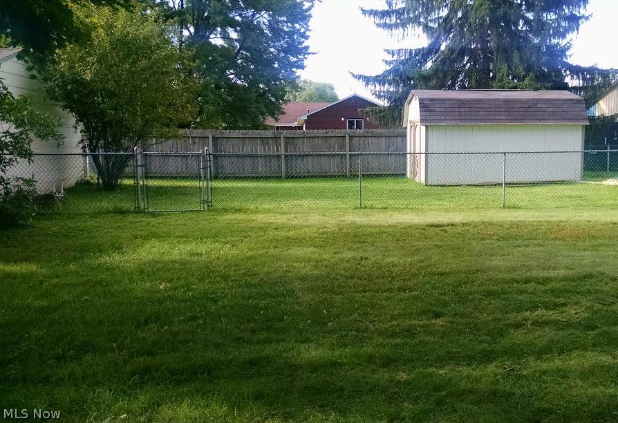5940 Lear Nagle Road North Ridgeville, OH 44039 - Photo 24 of 25 Separate fenced area