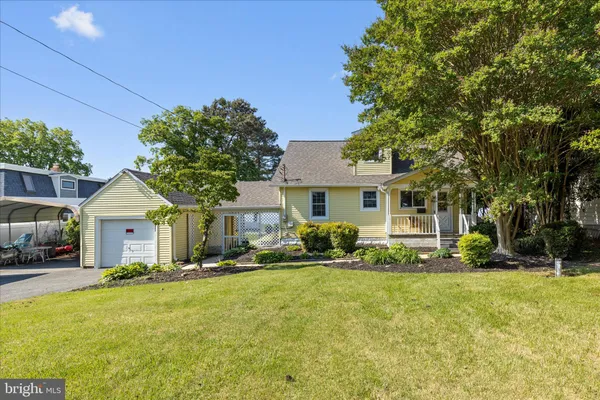 $624,999 | 38085 Beach Road, Coltons Point, MD 20626