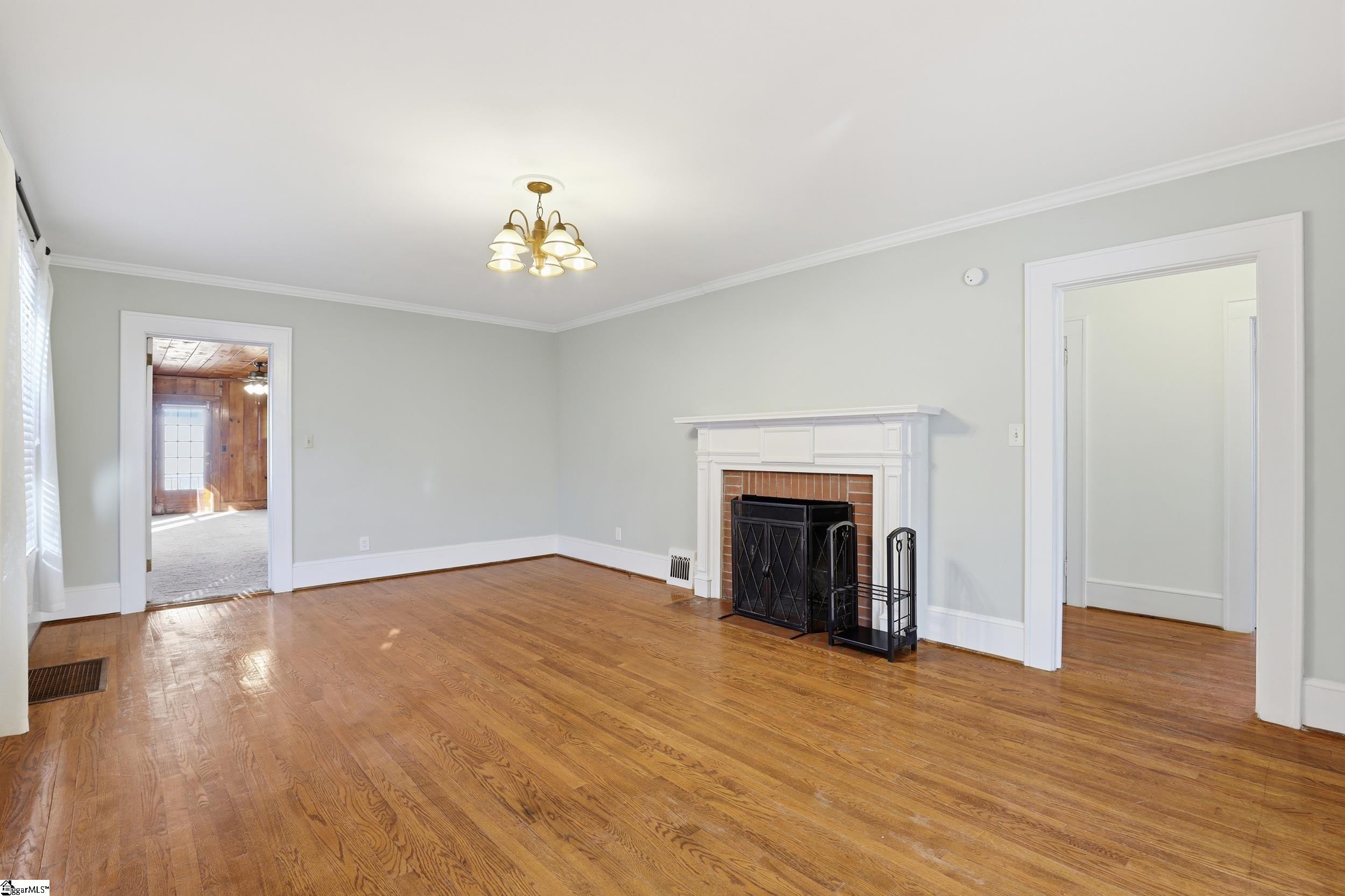 17 Butler Springs Road Greenville, SC 29615 - Photo 6 of 36 Gallery Image 6