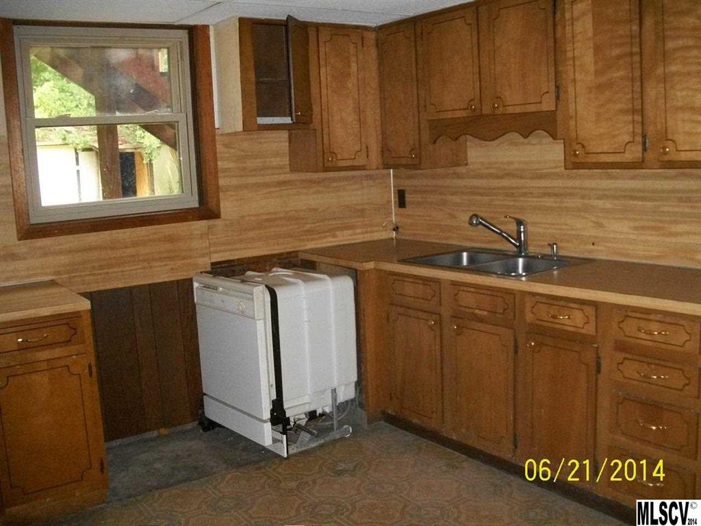 6427 Riverbend Road Claremont, NC 28610 - Photo 9 of 19 Gallery Image 9