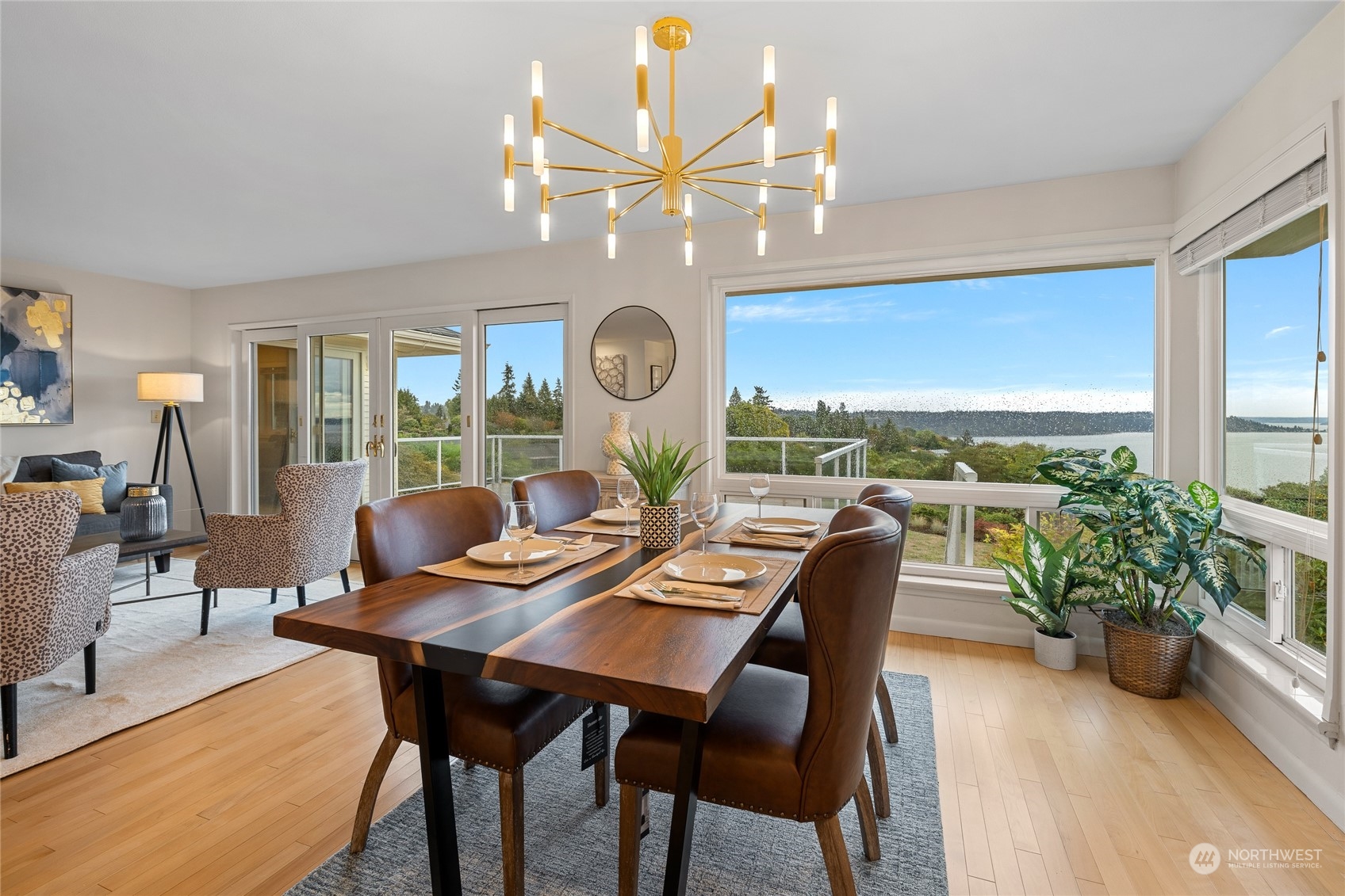 4113 Southwest 109th Street Seattle, WA 98146 - Photo 11 of 40 Gallery Image 11