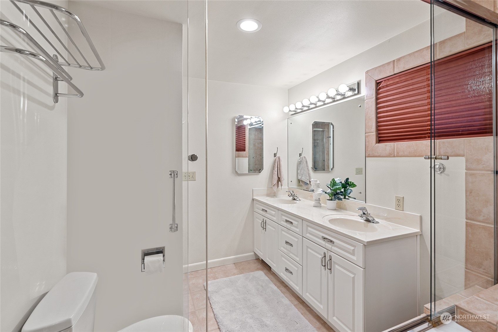 4113 Southwest 109th Street Seattle, WA 98146 - Photo 23 of 40 Gallery Image 23