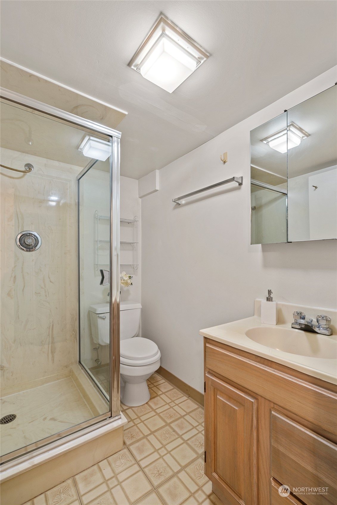 4113 Southwest 109th Street Seattle, WA 98146 - Photo 31 of 40 Gallery Image 31