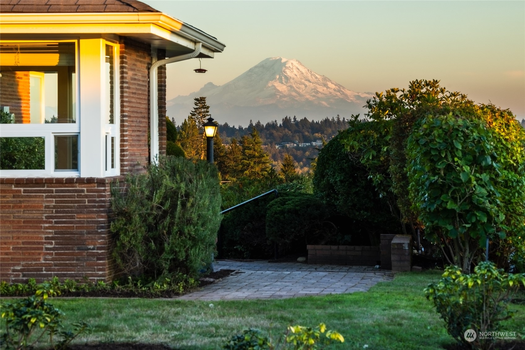 4113 Southwest 109th Street Seattle, WA 98146 - Photo 34 of 40 Gallery Image 34