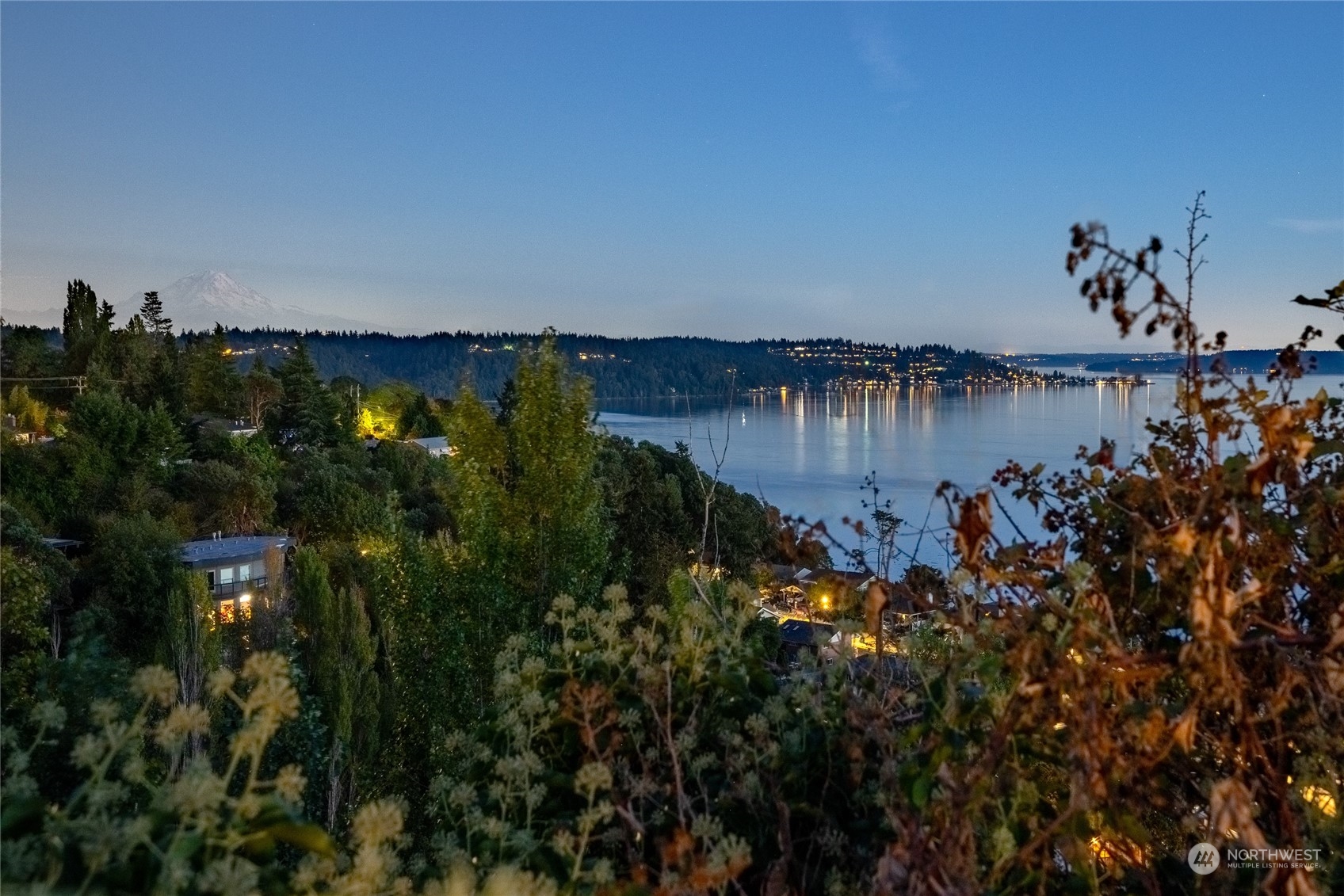 4113 Southwest 109th Street Seattle, WA 98146 - Photo 37 of 40 Gallery Image 37