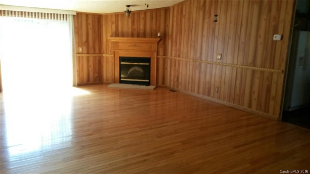 88 Austin Road, Unit 7 Clyde, NC 28721 - Photo 4 of 18
