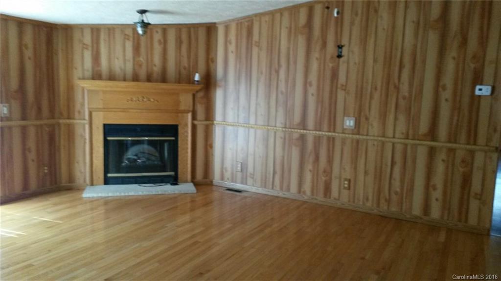 88 Austin Road, Unit 7 Clyde, NC 28721 - Photo 5 of 18