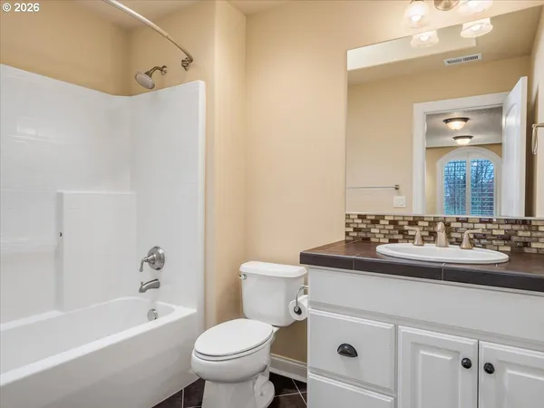 $1,135,000 | 2520 Northwest 12th Circle, Camas, WA 98607