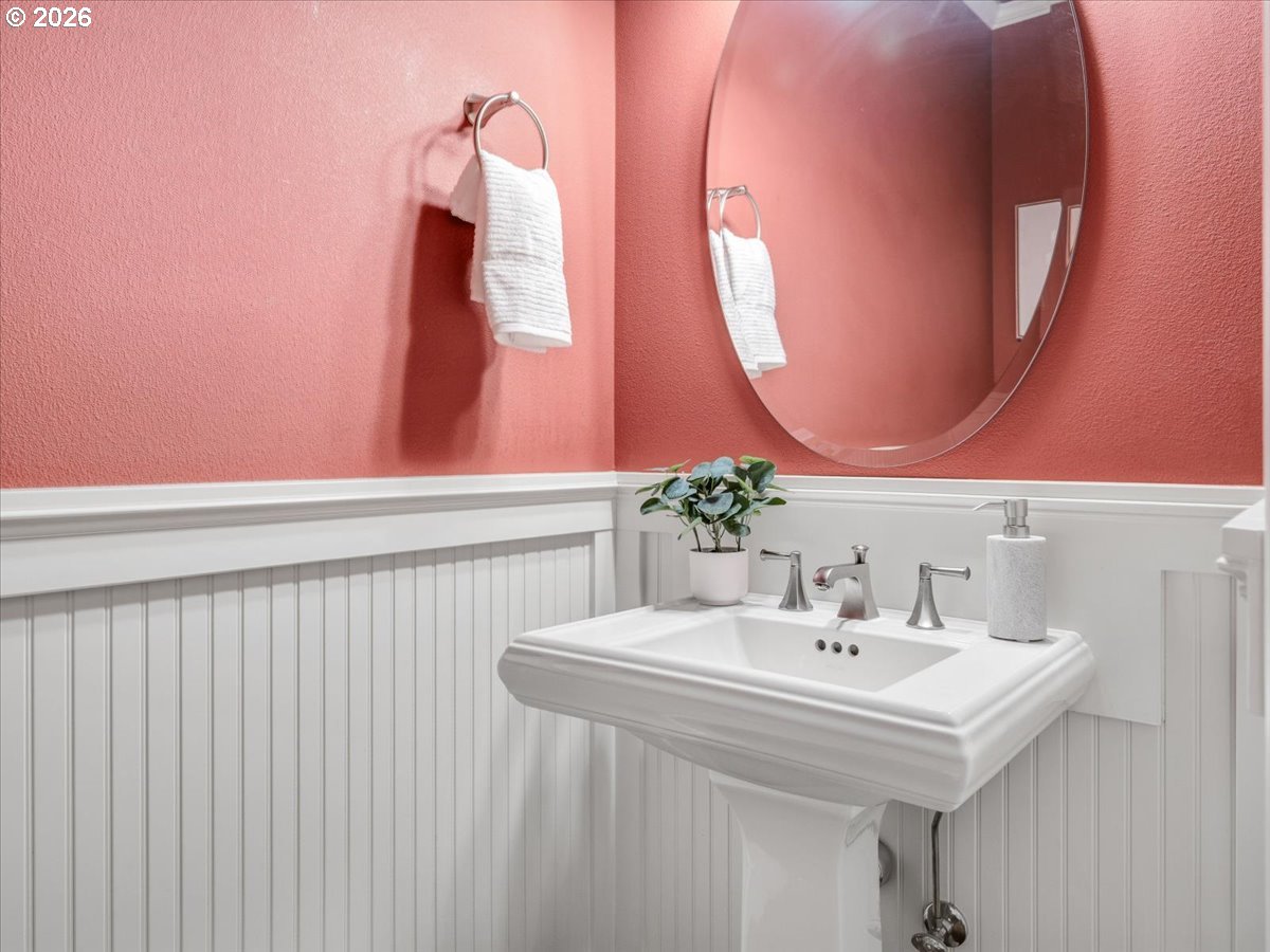 2520 Northwest 12th Circle Camas, WA 98607 - Photo 40 of 48 Bathroom