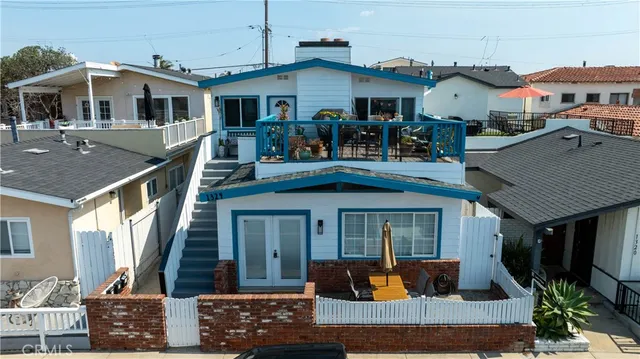 $4,200,000 | 1324 West Balboa Boulevard, Newport Beach, CA 92661