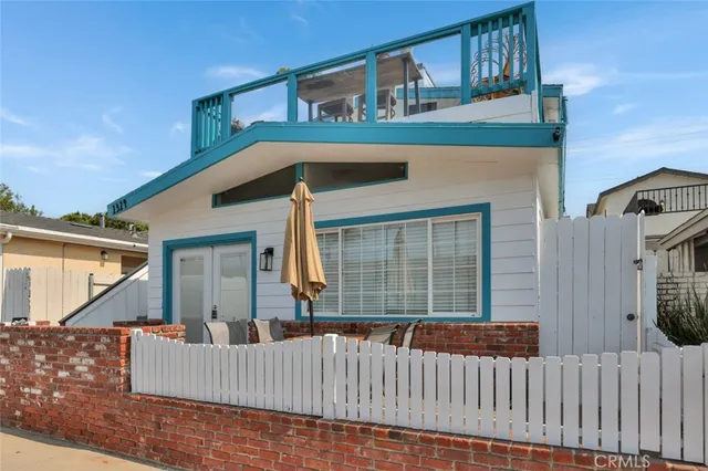 $4,200,000 | 1324 West Balboa Boulevard, Newport Beach, CA 92661