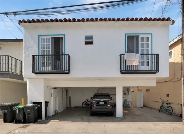 $4,200,000 | 1324 West Balboa Boulevard, Newport Beach, CA 92661