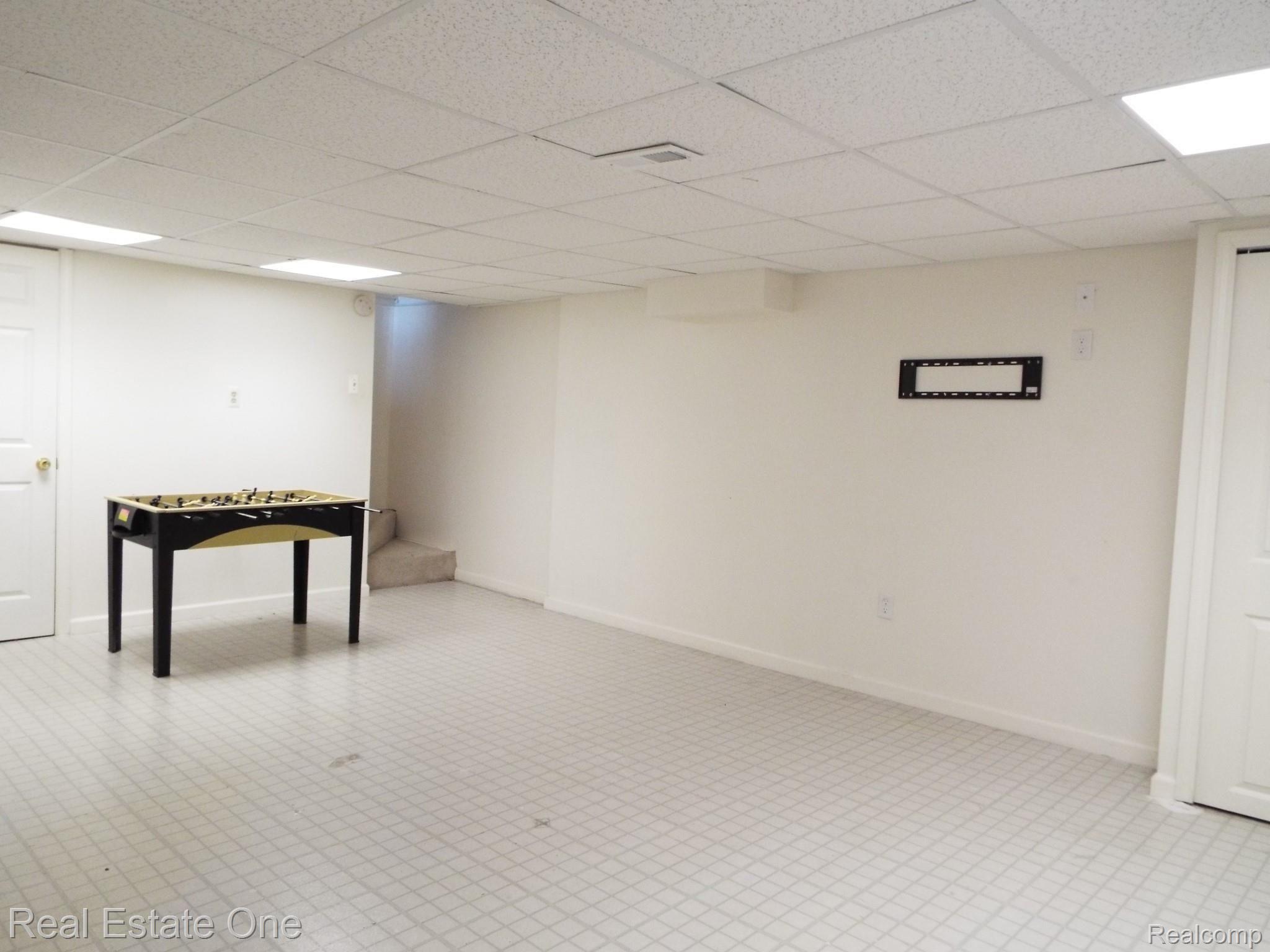 44937 Lemont Road Canton, MI 48187 - Photo 34 of 43 recreation room.JPG