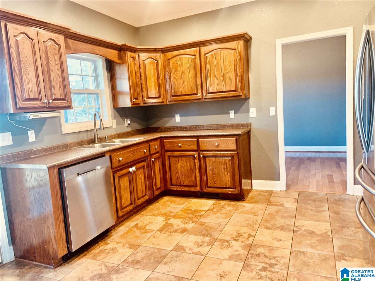 1461 Overlook Point Warrior, AL 35180 - Photo 11 of 49
