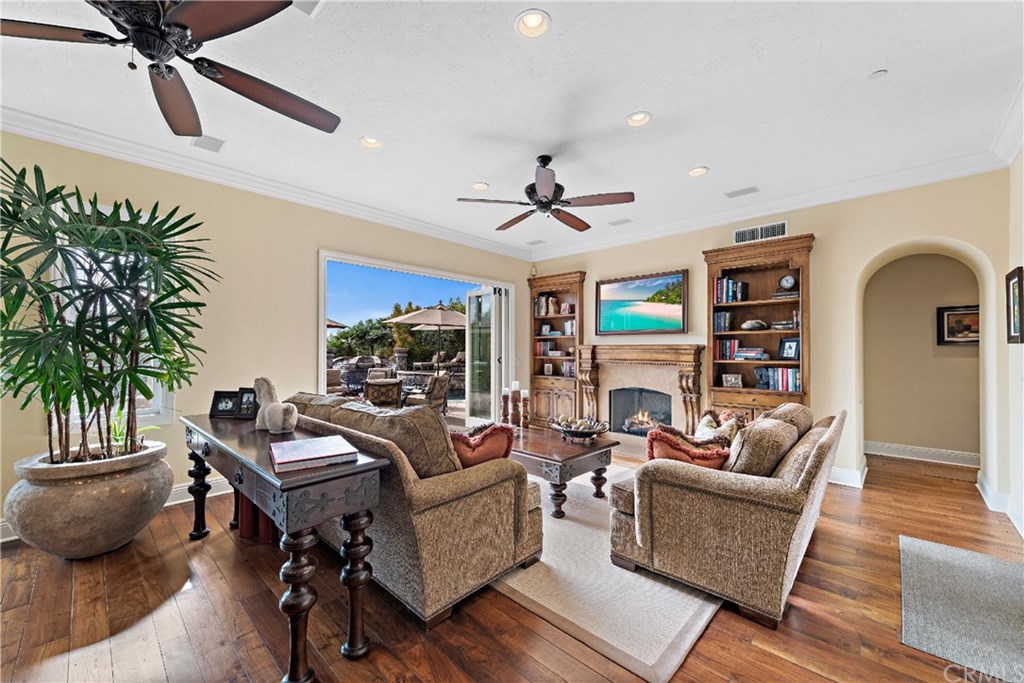 18 Calle Pacifica San Clemente, CA 92673 - Photo 14 of 75