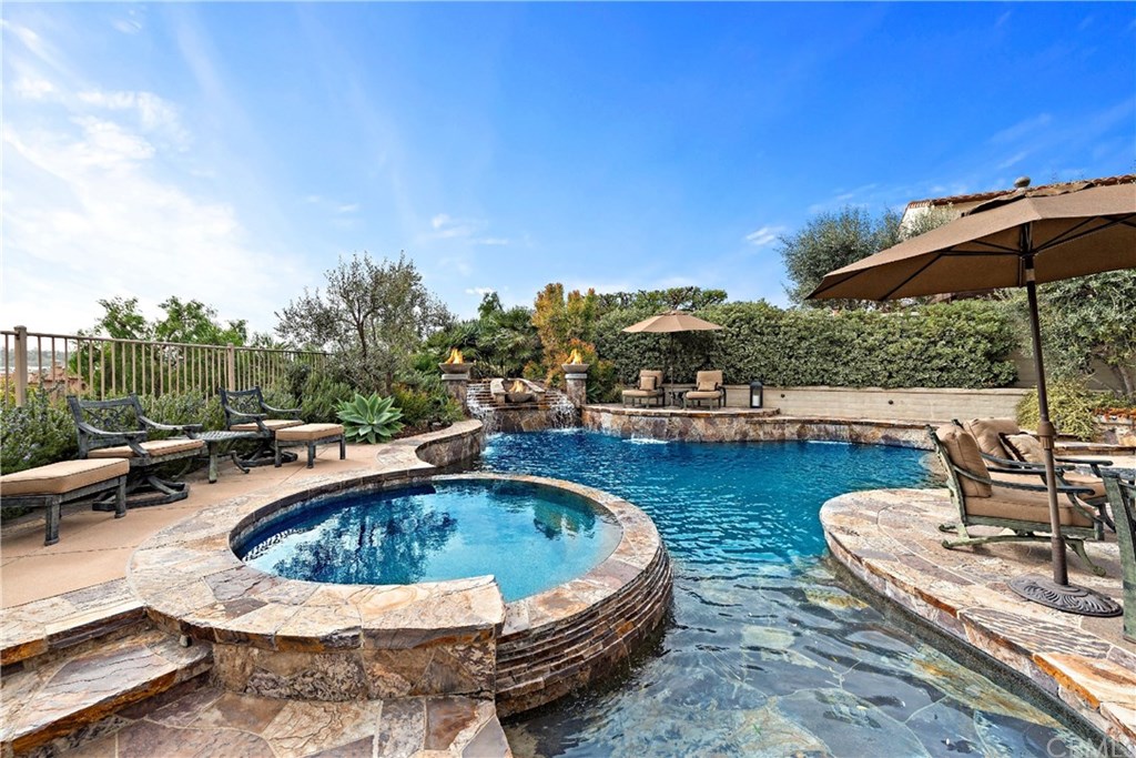 18 Calle Pacifica San Clemente, CA 92673 - Photo 43 of 75